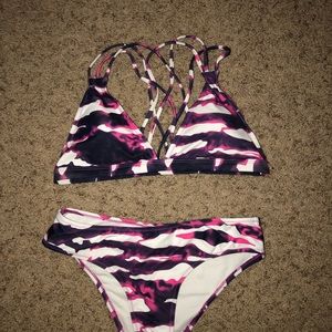Cupshe bikini set